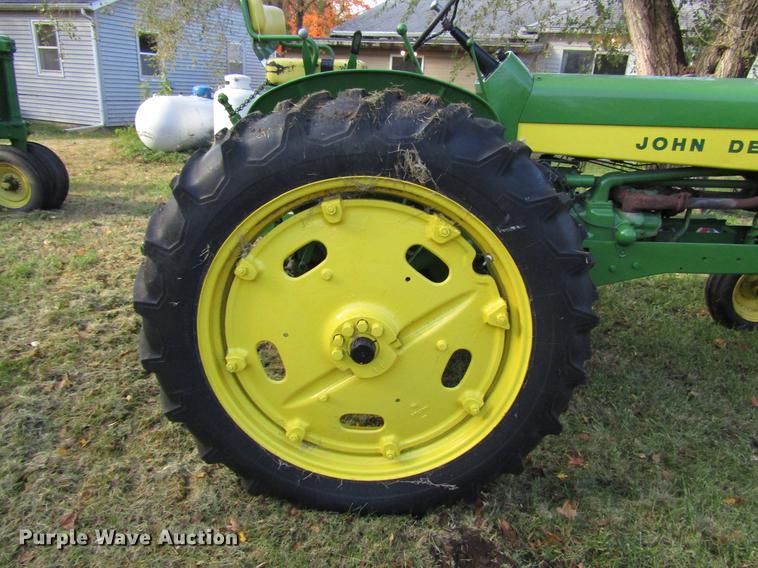 image for item FJ9555 John Deere 530 tractor