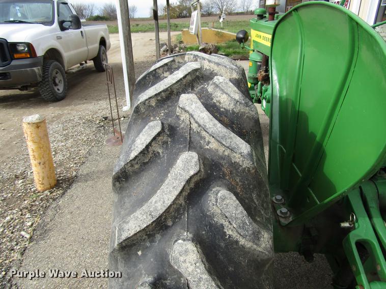 image for item FJ9559 John Deere 420 tractor