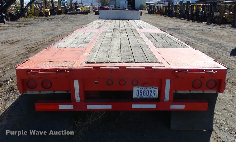 image for item DG2751 2001 Trail King TK70LCS-452 drop deck trailer