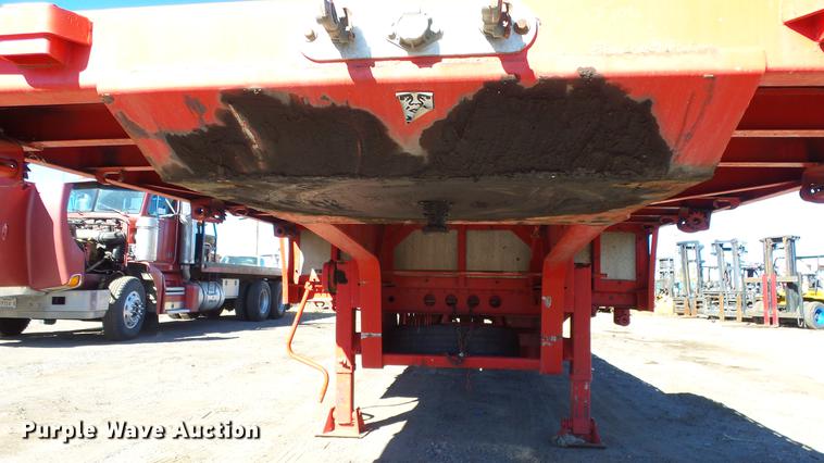 image for item DG2751 2001 Trail King TK70LCS-452 drop deck trailer