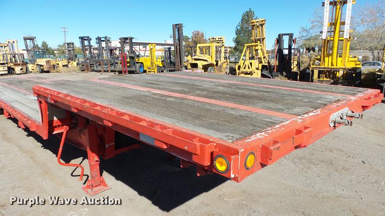 image for item DG2751 2001 Trail King TK70LCS-452 drop deck trailer