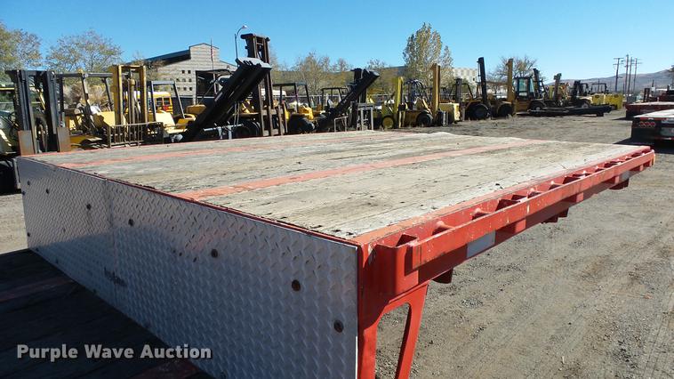 image for item DG2751 2001 Trail King TK70LCS-452 drop deck trailer