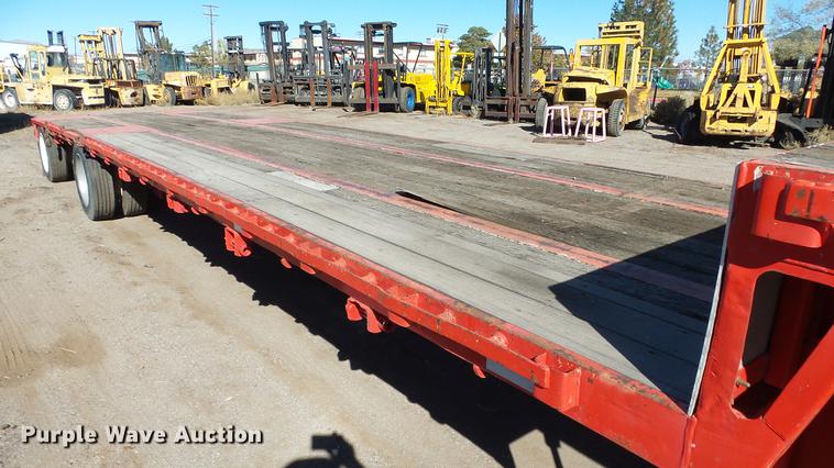 image for item DG2751 2001 Trail King TK70LCS-452 drop deck trailer