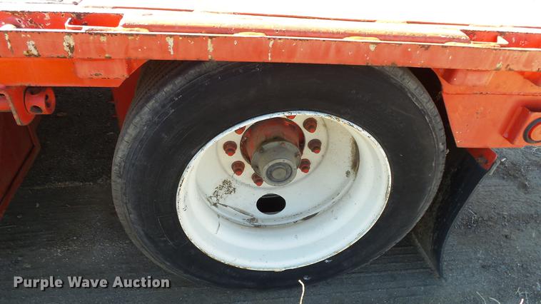 image for item DG2751 2001 Trail King TK70LCS-452 drop deck trailer