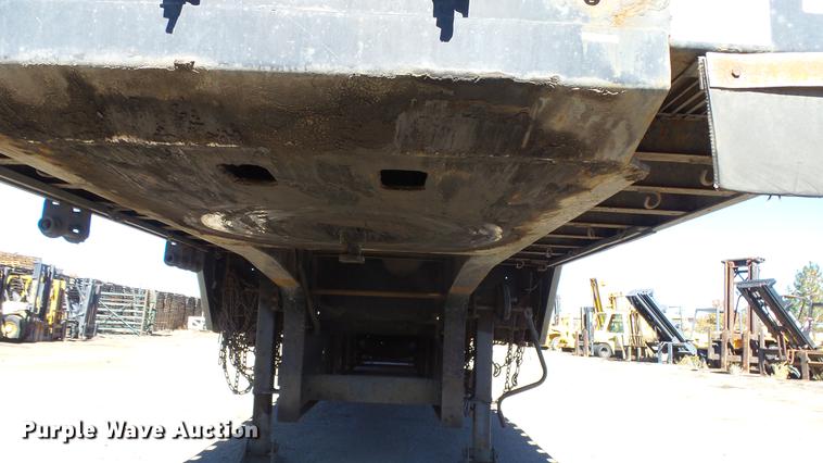image for item DG2752 1999 Transcraft DTL2000 drop deck trailer