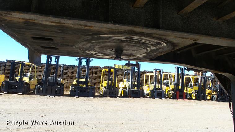 image for item DG2752 1999 Transcraft DTL2000 drop deck trailer