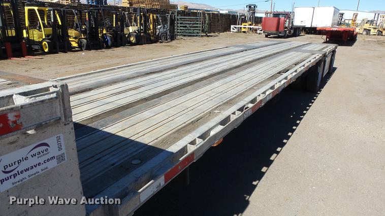 image for item DG2752 1999 Transcraft DTL2000 drop deck trailer