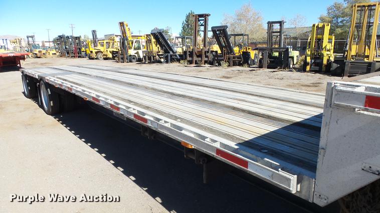 image for item DG2752 1999 Transcraft DTL2000 drop deck trailer