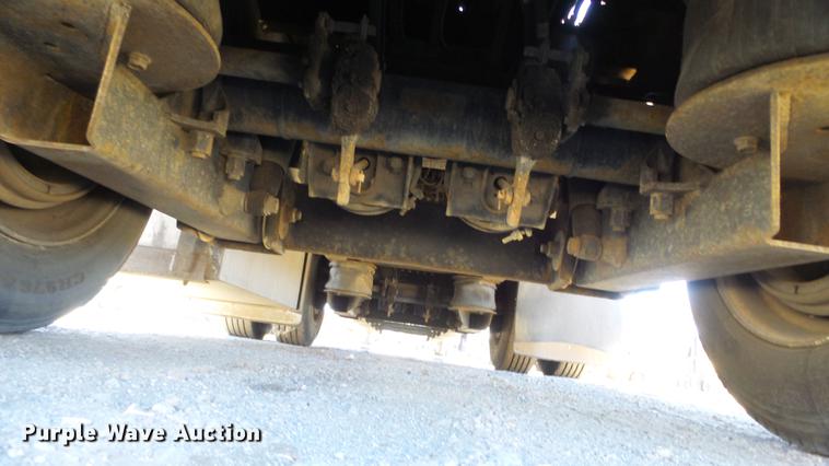 image for item DG2752 1999 Transcraft DTL2000 drop deck trailer