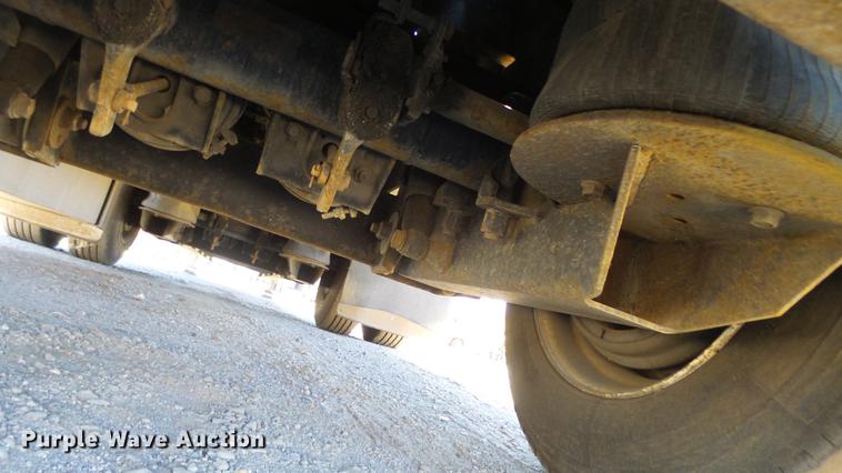 image for item DG2752 1999 Transcraft DTL2000 drop deck trailer