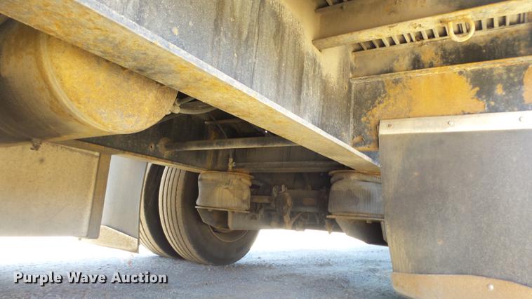 image for item DG2752 1999 Transcraft DTL2000 drop deck trailer