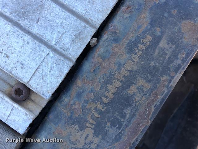 image for item DG2752 1999 Transcraft DTL2000 drop deck trailer