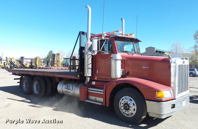 image for item DG2754 1989 Peterbilt 377 rollback truck