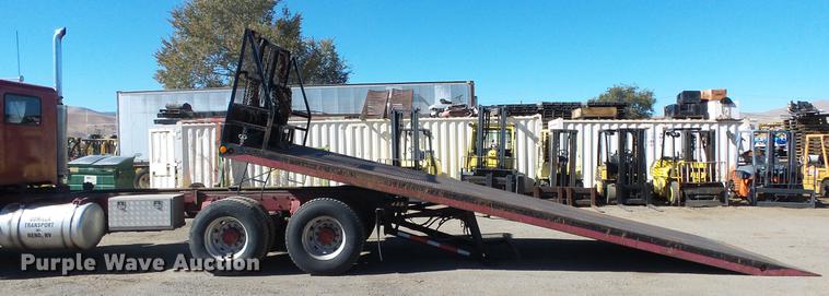 image for item DG2754 1989 Peterbilt 377 rollback truck