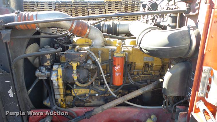 image for item DG2754 1989 Peterbilt 377 rollback truck