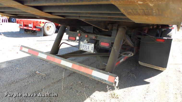 image for item DG2754 1989 Peterbilt 377 rollback truck