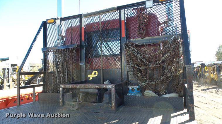 image for item DG2754 1989 Peterbilt 377 rollback truck