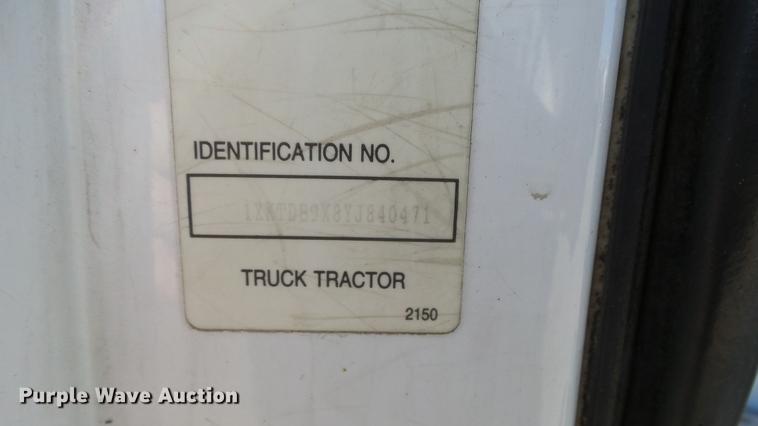 image for item DG2755 2000 Kenworth T2000 semi truck