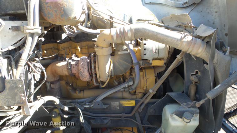 image for item DG2755 2000 Kenworth T2000 semi truck