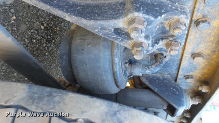 image for item DG2755 2000 Kenworth T2000 semi truck