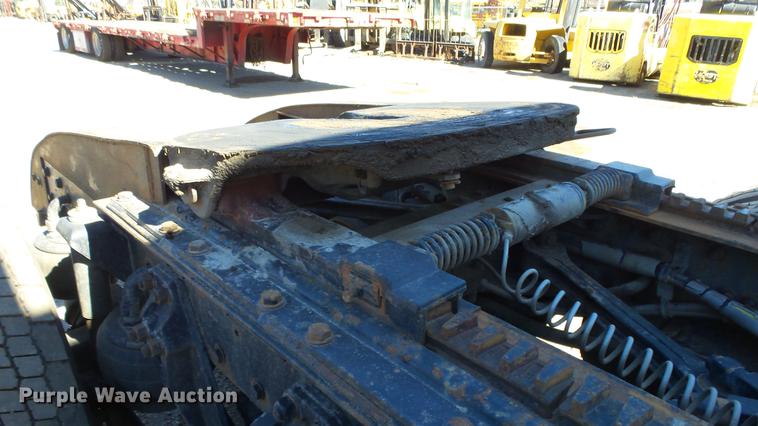 image for item DG2755 2000 Kenworth T2000 semi truck