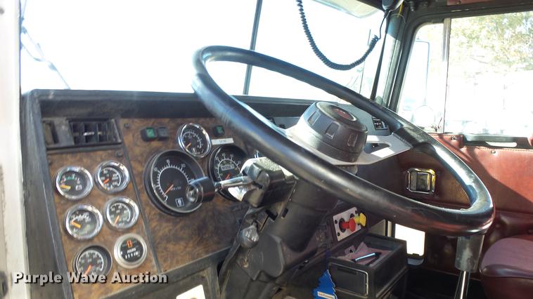 image for item DG2756 1993 Kenworth W900 semi truck