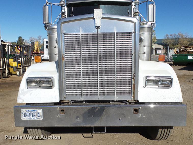 image for item DG2756 1993 Kenworth W900 semi truck