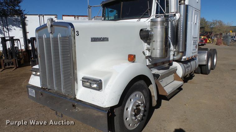 image for item DG2756 1993 Kenworth W900 semi truck