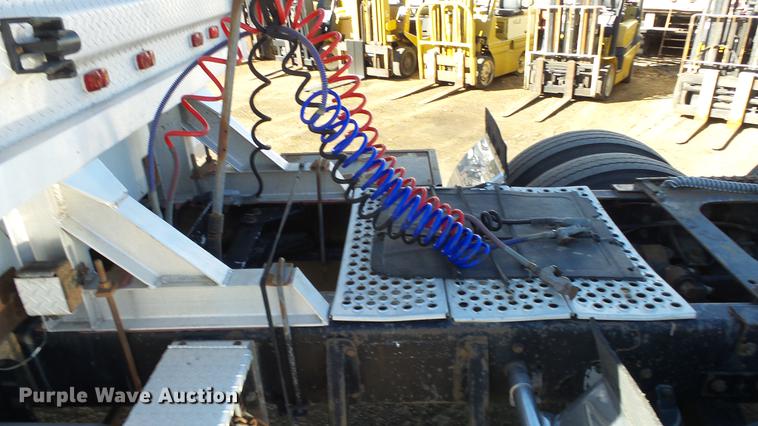 image for item DG2756 1993 Kenworth W900 semi truck