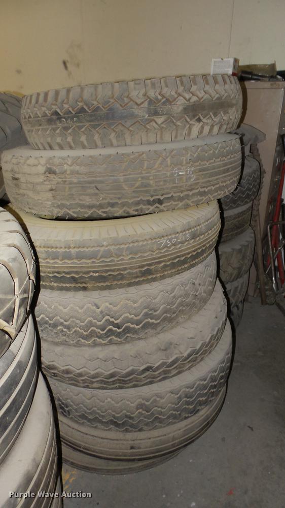 image for item FI9253 Approximately 230 tires