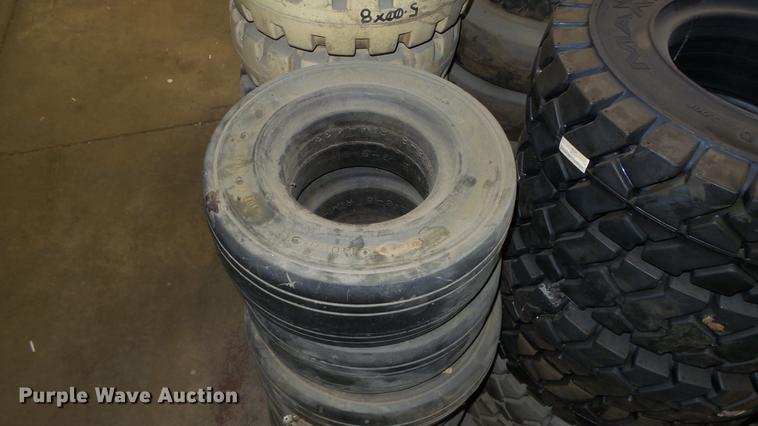 image for item FI9253 Approximately 230 tires