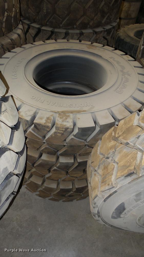 image for item FI9253 Approximately 230 tires