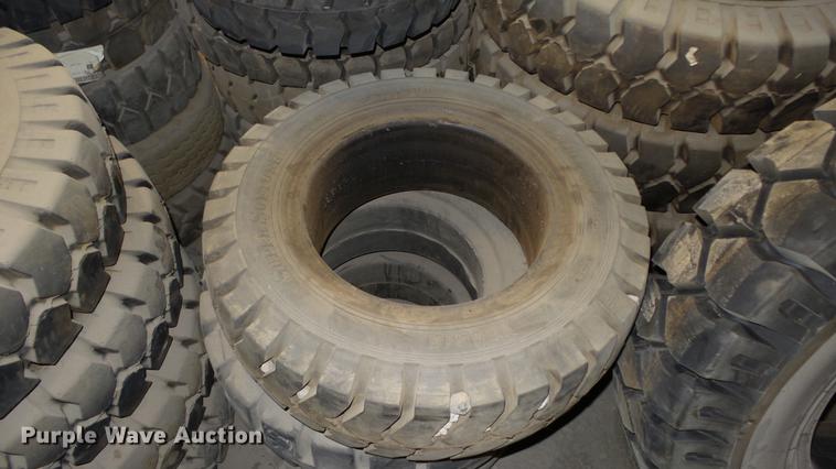image for item FI9253 Approximately 230 tires