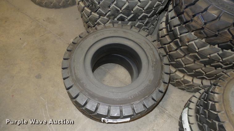 image for item FI9253 Approximately 230 tires