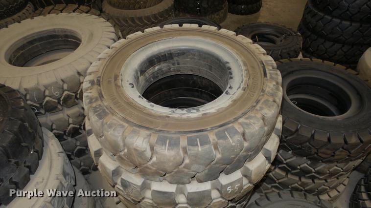 image for item FI9253 Approximately 230 tires