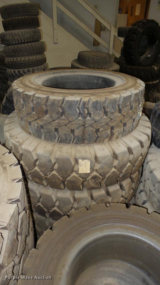 image for item FI9253 Approximately 230 tires