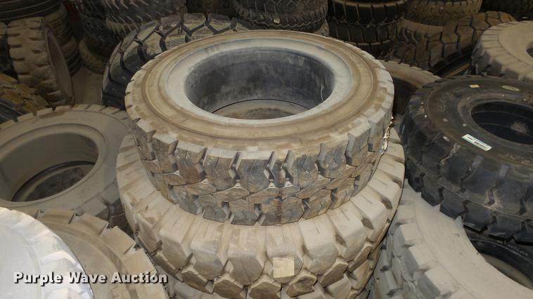 image for item FI9253 Approximately 230 tires