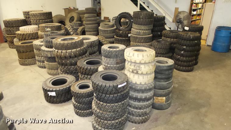 image for item FI9253 Approximately 230 tires