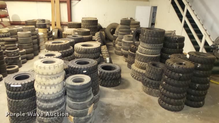 image for item FI9253 Approximately 230 tires