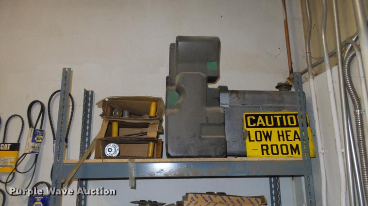 image for item FI9257 Forklift parts