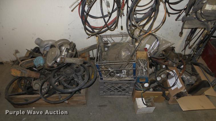 image for item FI9257 Forklift parts