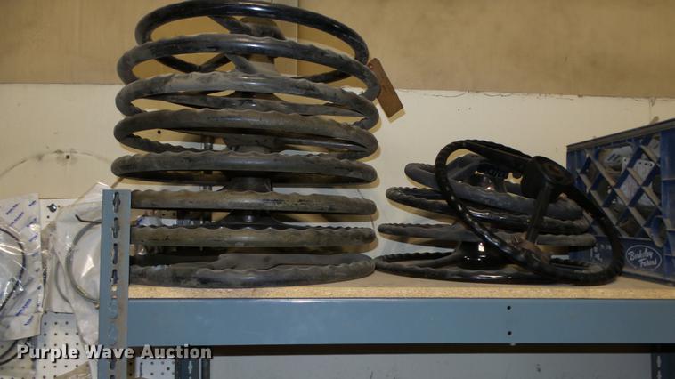 image for item FI9257 Forklift parts