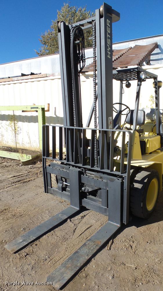 image for item FQ9250 1993 Hyster H80XL forklift
