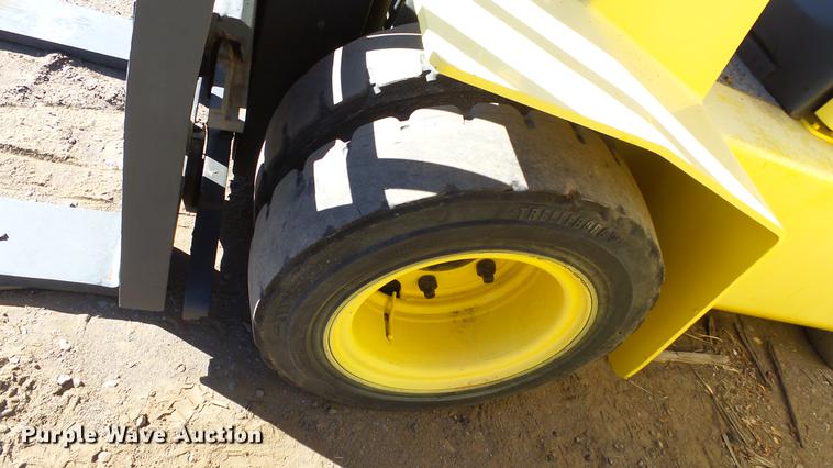 image for item FQ9250 1993 Hyster H80XL forklift