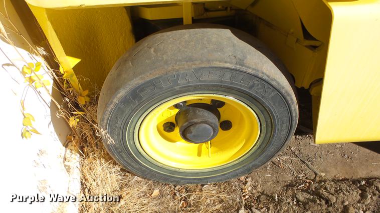 image for item FQ9250 1993 Hyster H80XL forklift