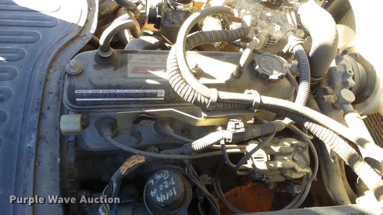 image for item FQ9255 2003 Toyota 7FGU30 forklift
