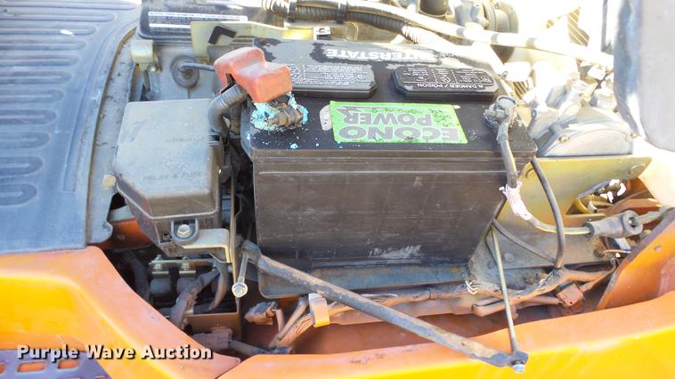 image for item FQ9255 2003 Toyota 7FGU30 forklift