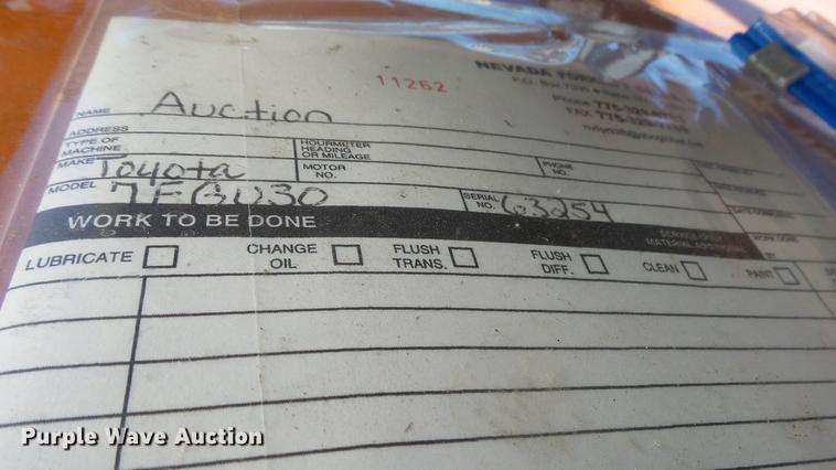 image for item FQ9255 2003 Toyota 7FGU30 forklift