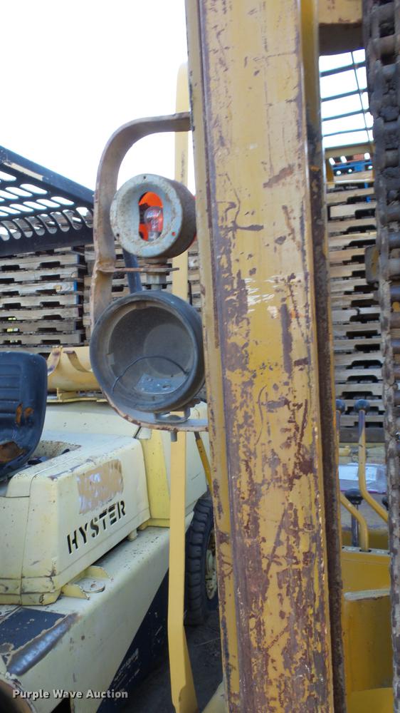 image for item FQ9271 Toyota forklift