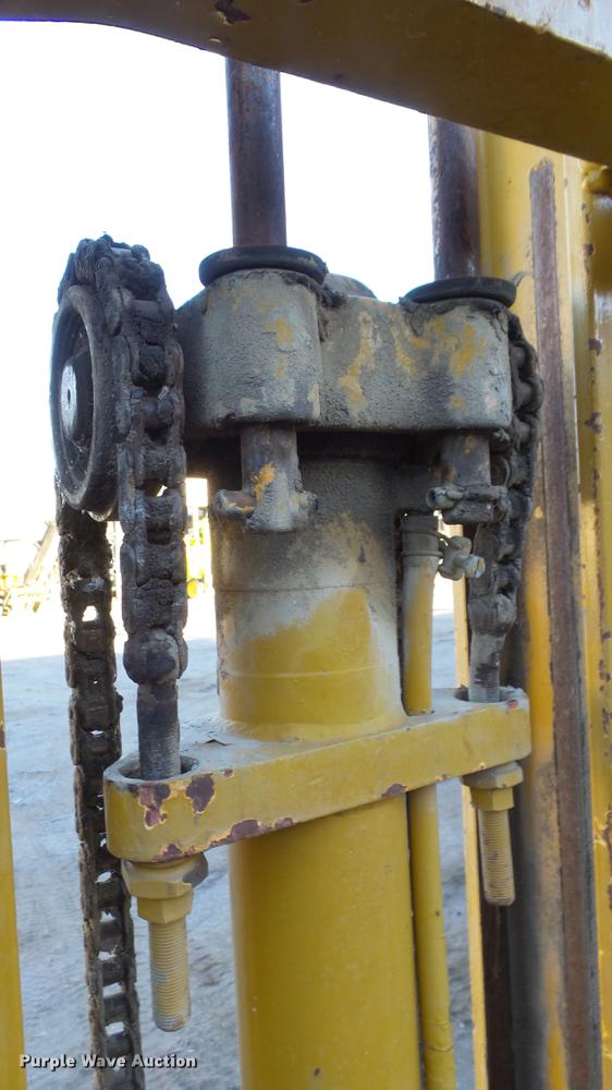 image for item FQ9271 Toyota forklift